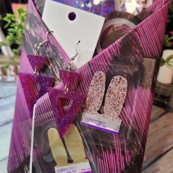 Color Street Mystery Gift Bundle - Picture 5 of 6